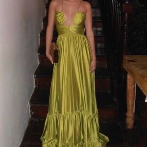 Elegant chartreuse Maxi Dress